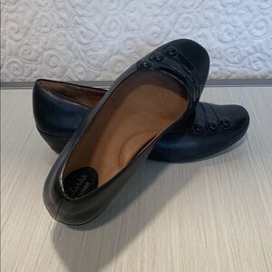 Clarks Women's Black Loafers